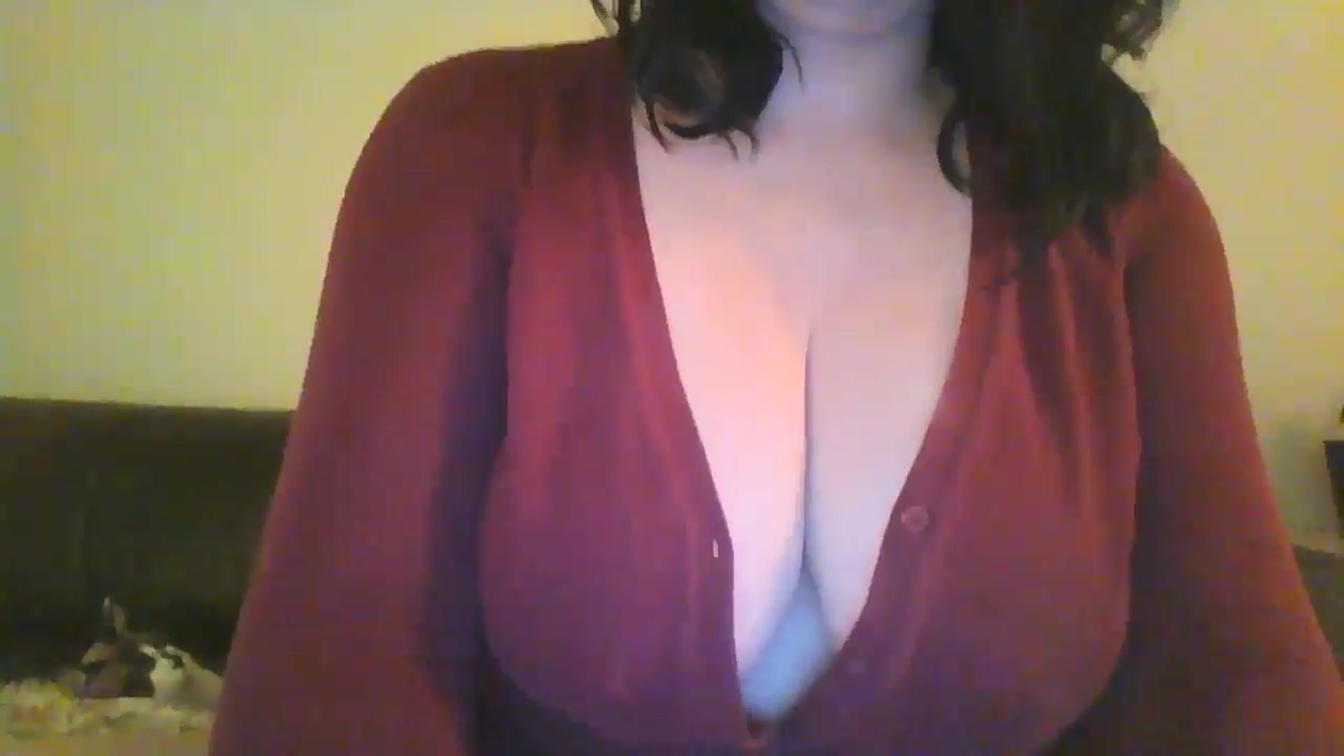 Gallery image thumbnail from RavenVidVixen's myfreecams stream on, 08/09/2024, 08:09 image 13 of 20