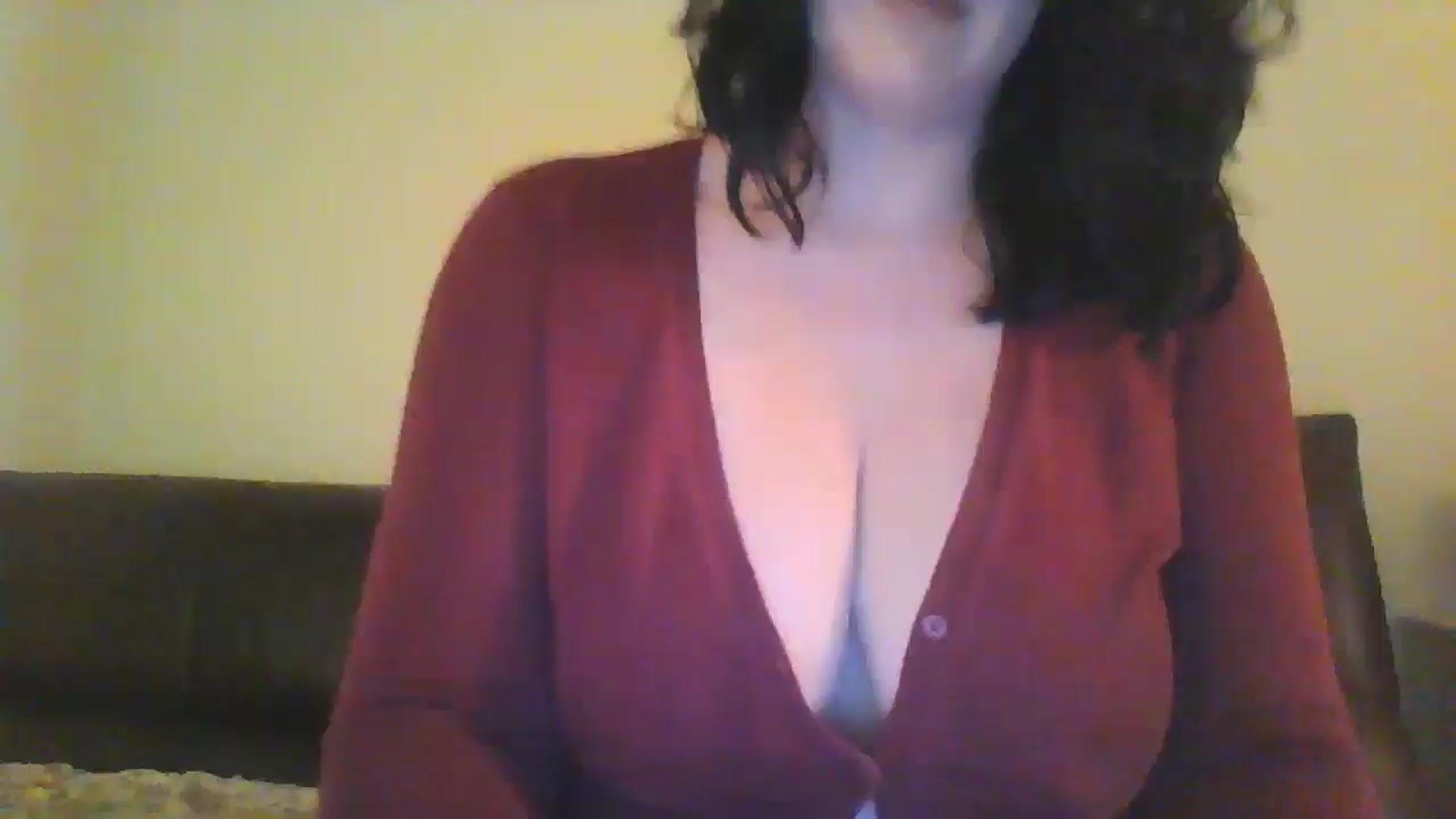 Gallery image thumbnail from RavenVidVixen's myfreecams stream on, 08/09/2024, 09:18 image 3 of 20