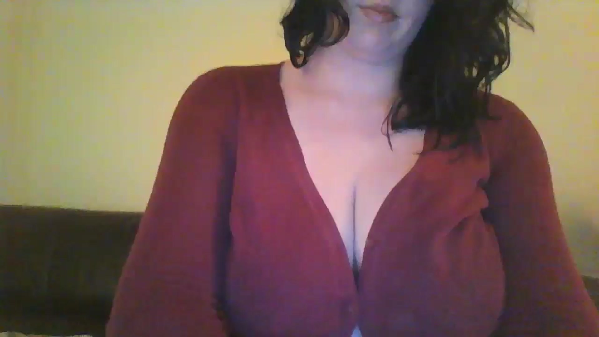 Gallery image thumbnail from RavenVidVixen's myfreecams stream on, 08/09/2024, 11:14 image 5 of 20