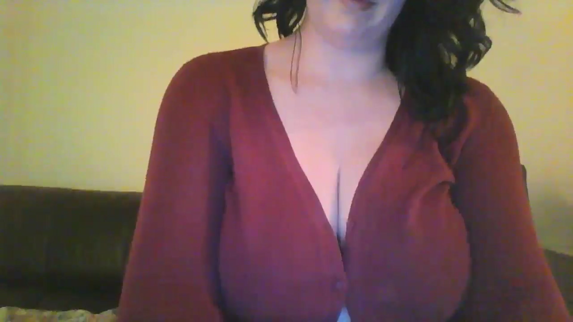 Gallery image thumbnail from RavenVidVixen's myfreecams stream on, 08/09/2024, 11:14 image 8 of 20