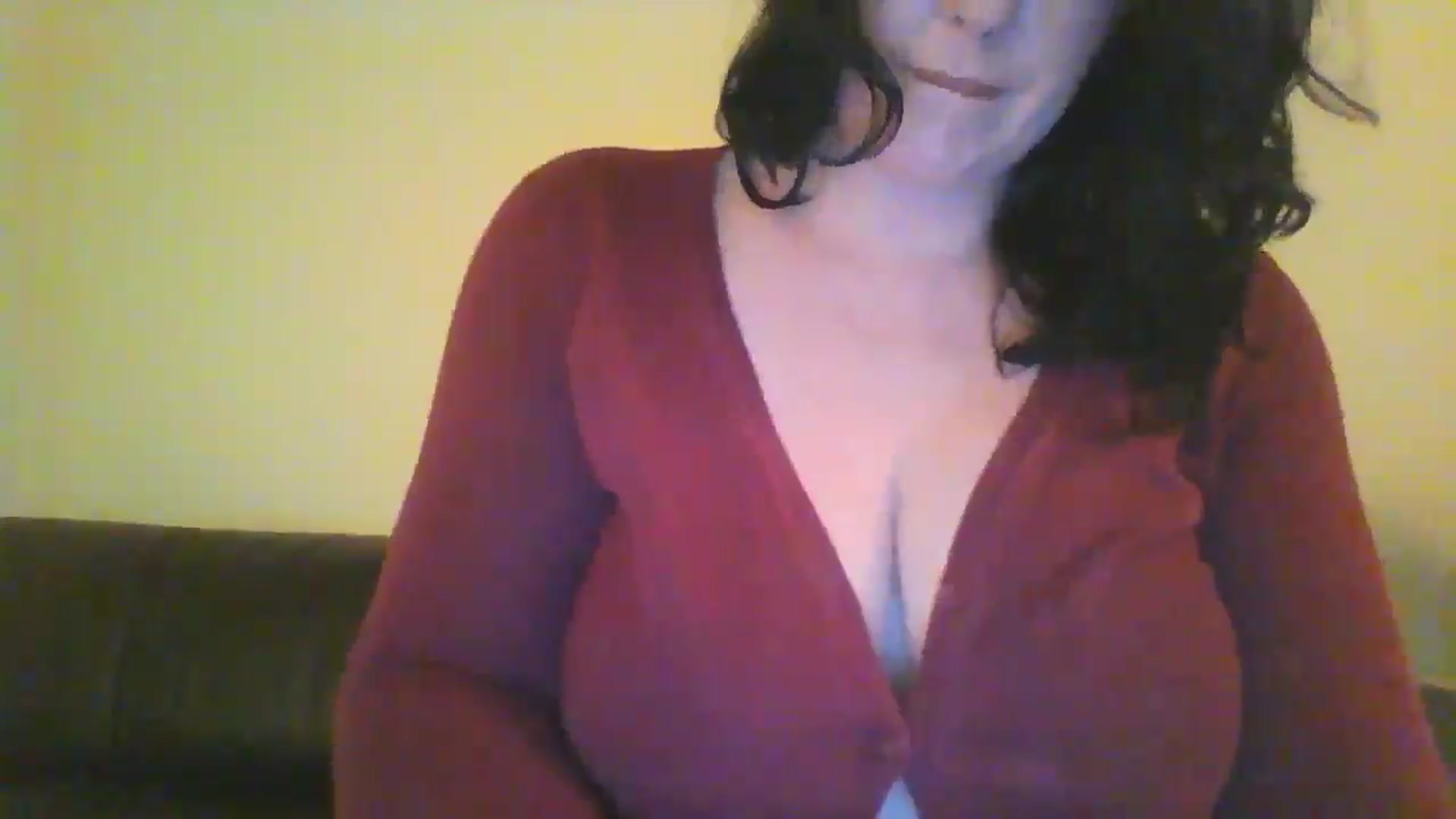 Gallery image thumbnail from RavenVidVixen's myfreecams stream on, 08/09/2024, 11:14 image 7 of 20
