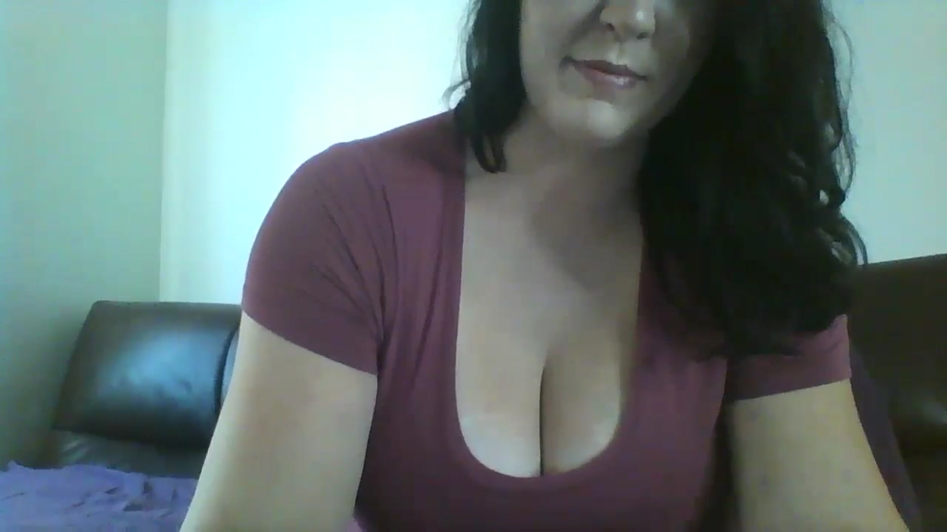 Gallery image thumbnail from RavenVidVixen's myfreecams stream on, 10/29/2024, 20:04 image 2 of 20