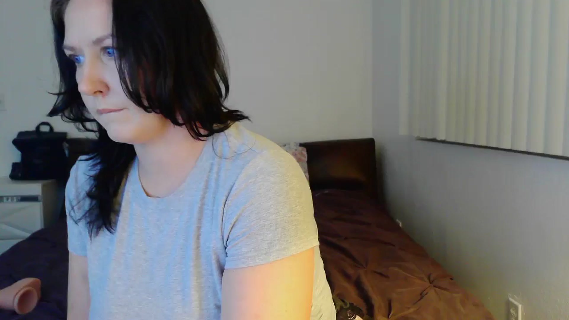 Gallery image thumbnail from RavenVidVixen's myfreecams stream on, 12/04/2024, 08:35 image 4 of 20