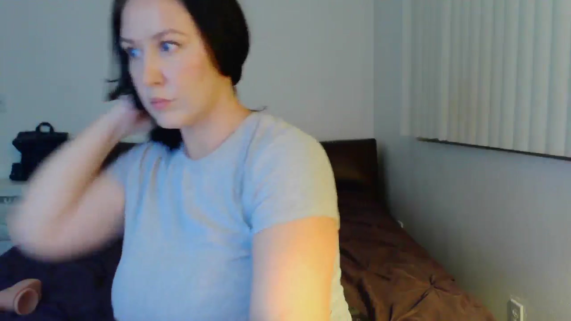 Gallery image thumbnail from RavenVidVixen's myfreecams stream on, 12/04/2024, 08:35 image 14 of 20