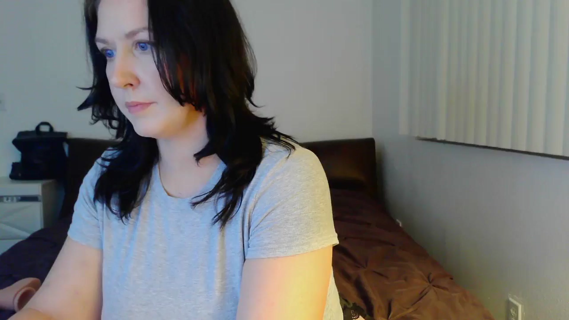 Gallery image thumbnail from RavenVidVixen's myfreecams stream on, 12/04/2024, 08:35 image 1 of 20