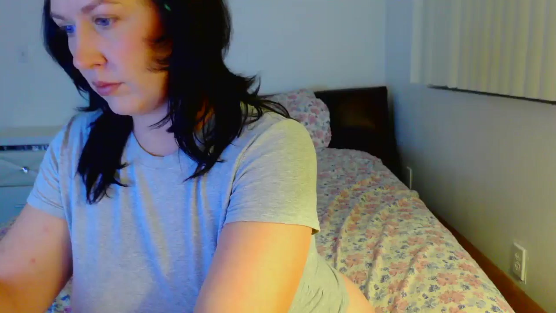 Gallery image thumbnail from RavenVidVixen's myfreecams stream on, 12/15/2024, 13:02 image 5 of 20
