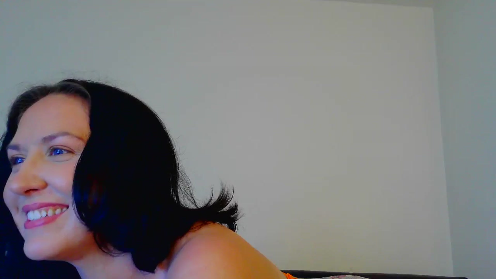 Gallery image thumbnail from RavenVidVixen's myfreecams stream on, 12/23/2024, 07:33 image 10 of 20