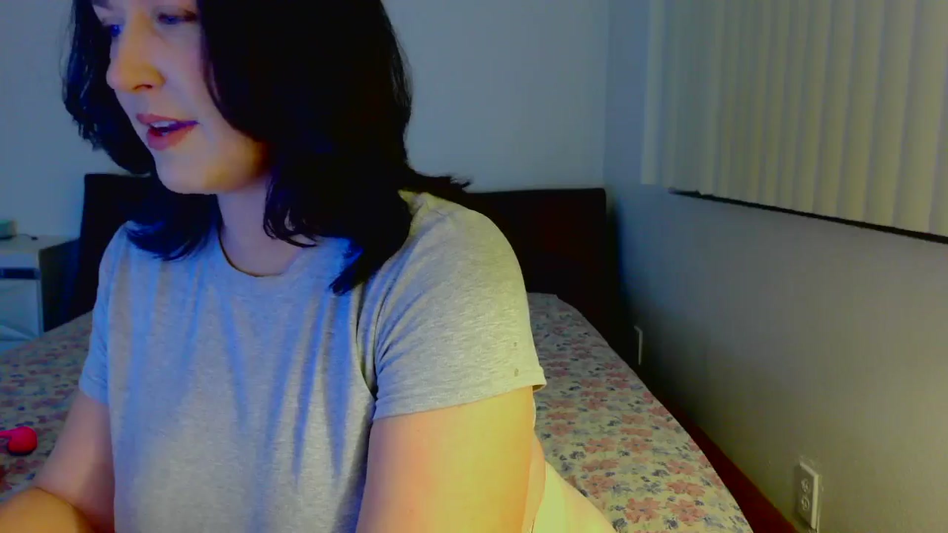 Gallery image thumbnail from RavenVidVixen's myfreecams stream on, 01/01/2025, 12:39 image 6 of 20