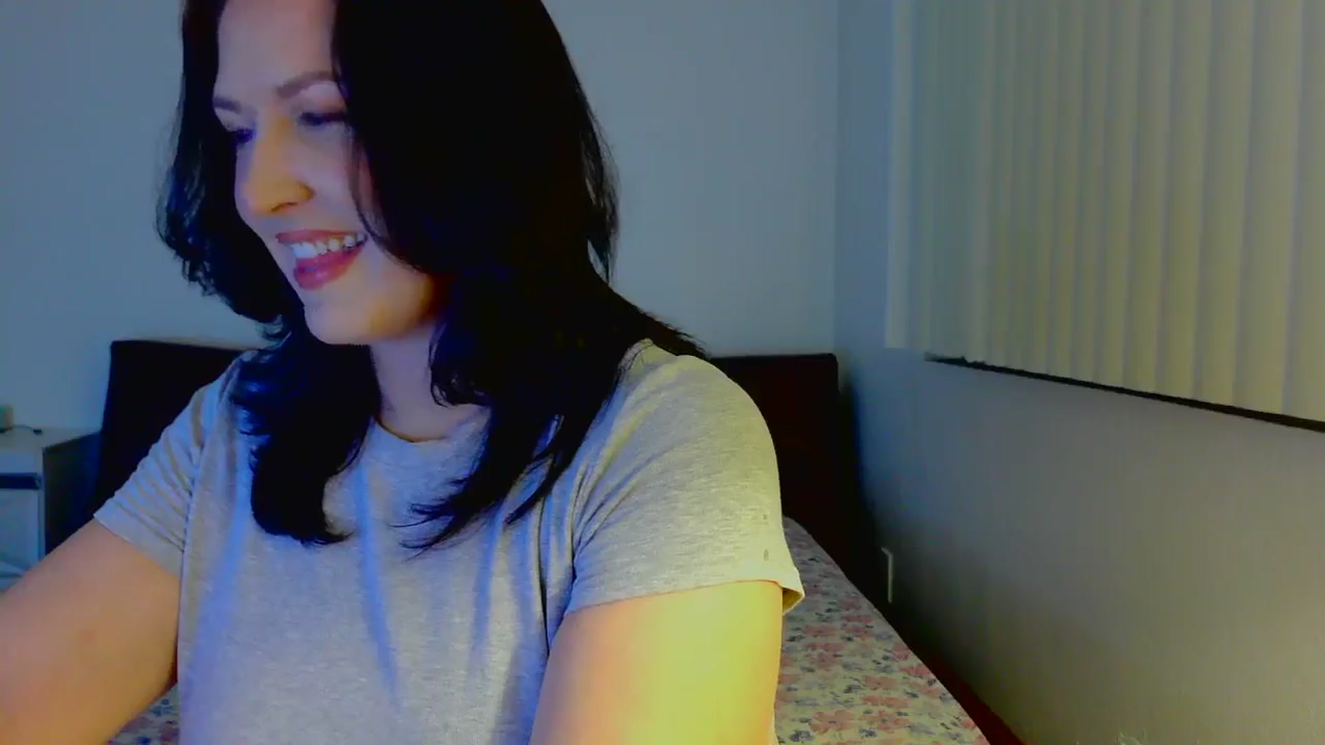 Gallery image thumbnail from RavenVidVixen's myfreecams stream on, 01/01/2025, 12:39 image 5 of 20