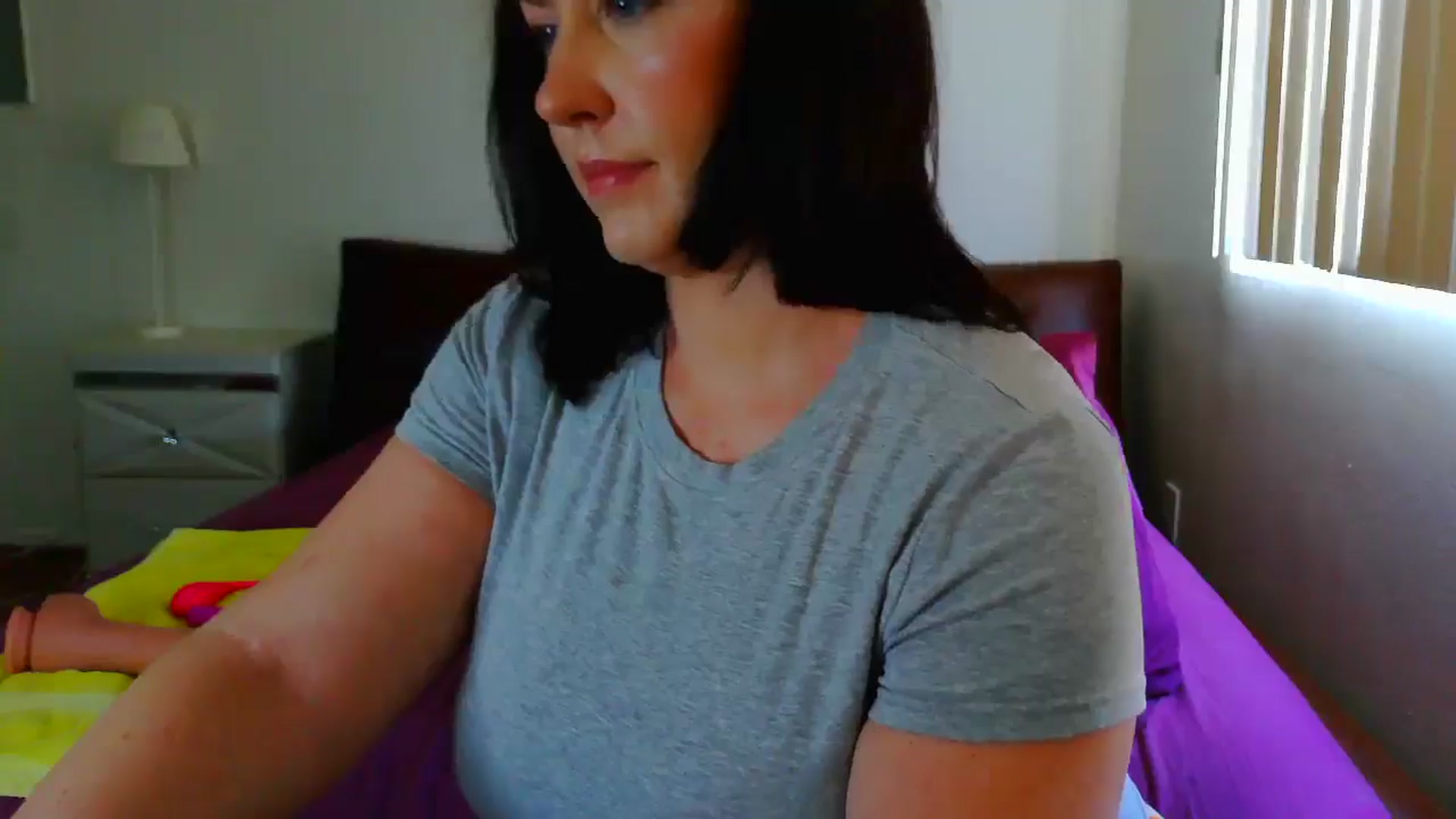 Gallery image thumbnail from RavenVidVixen's myfreecams stream on, 03/26/2025, 21:37 image 20 of 20