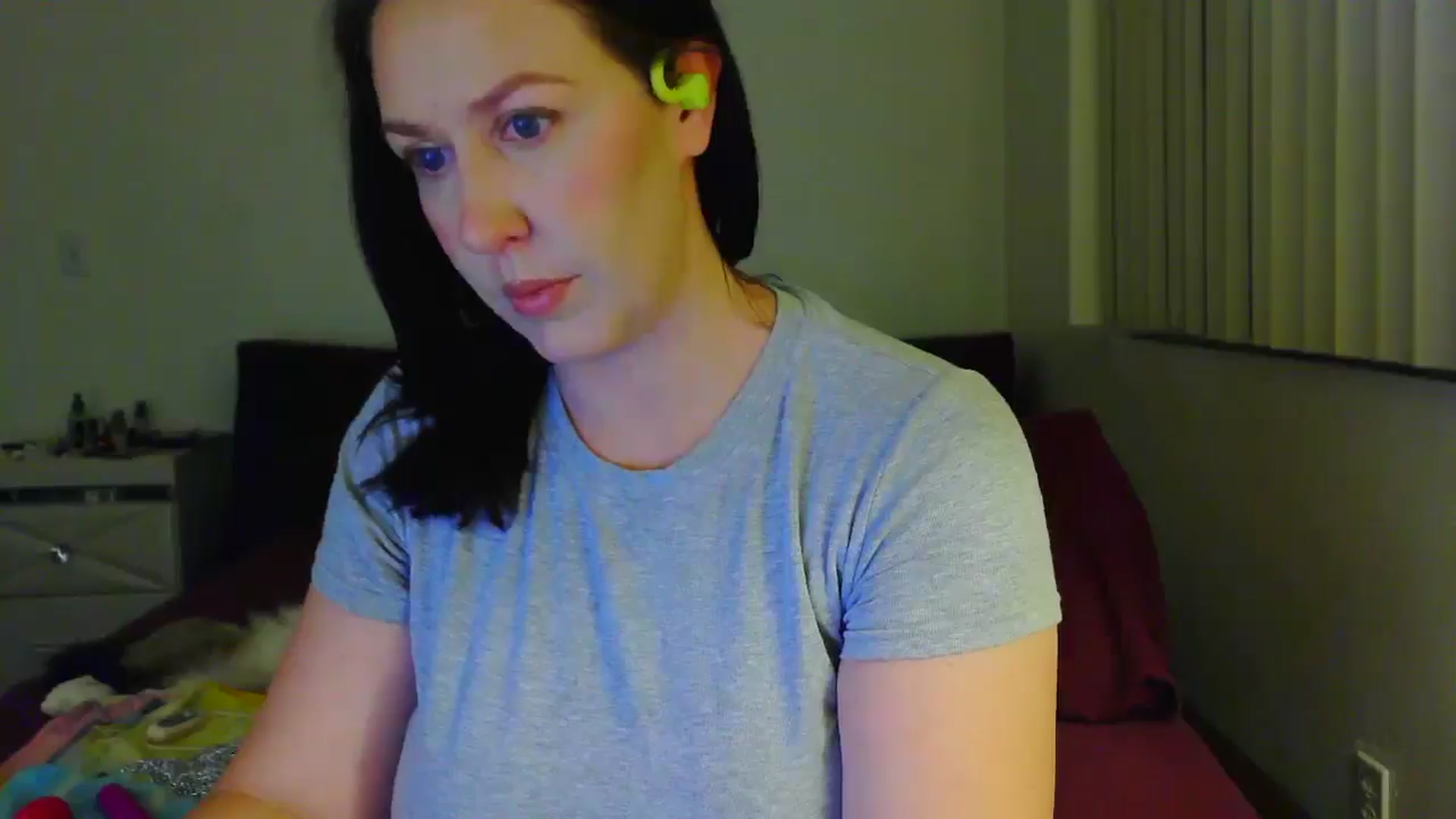 Gallery image thumbnail from RavenVidVixen's myfreecams stream on, 04/12/2025, 11:11 image 4 of 20