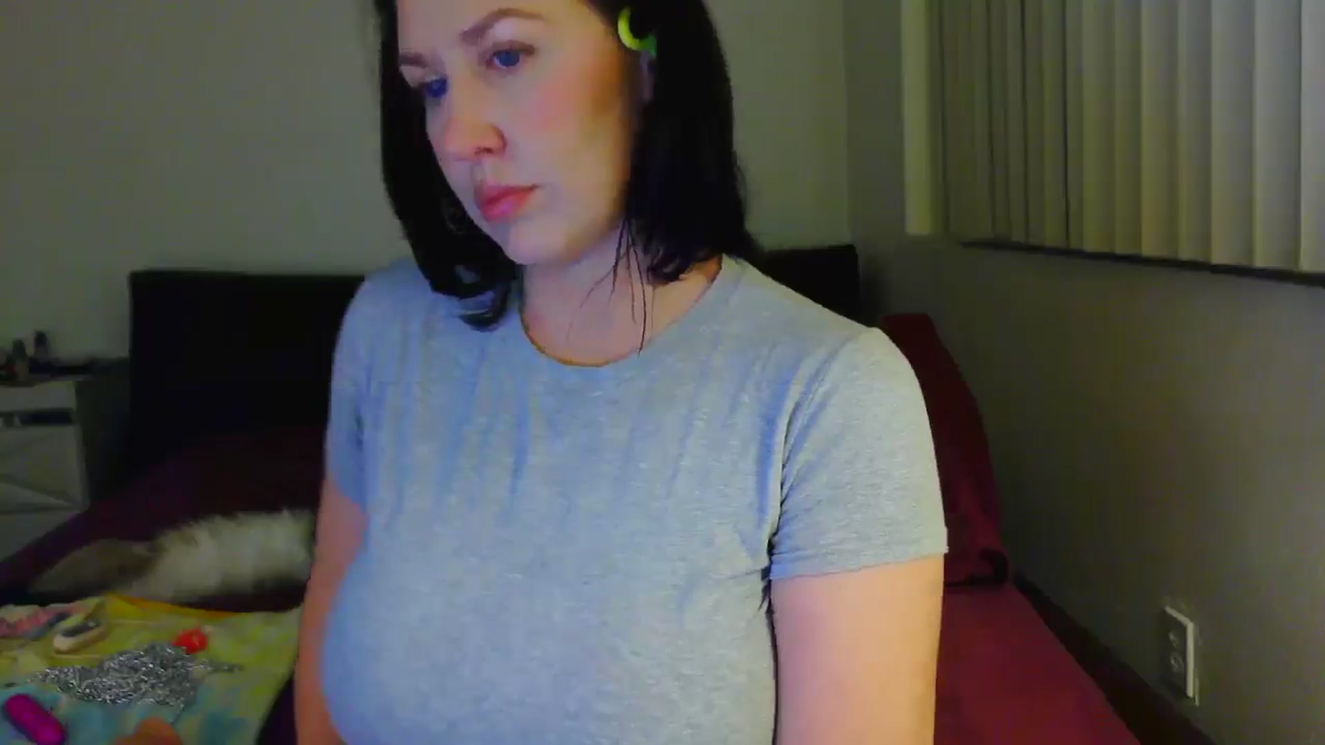 Gallery image thumbnail from RavenVidVixen's myfreecams stream on, 04/12/2025, 11:11 image 18 of 20