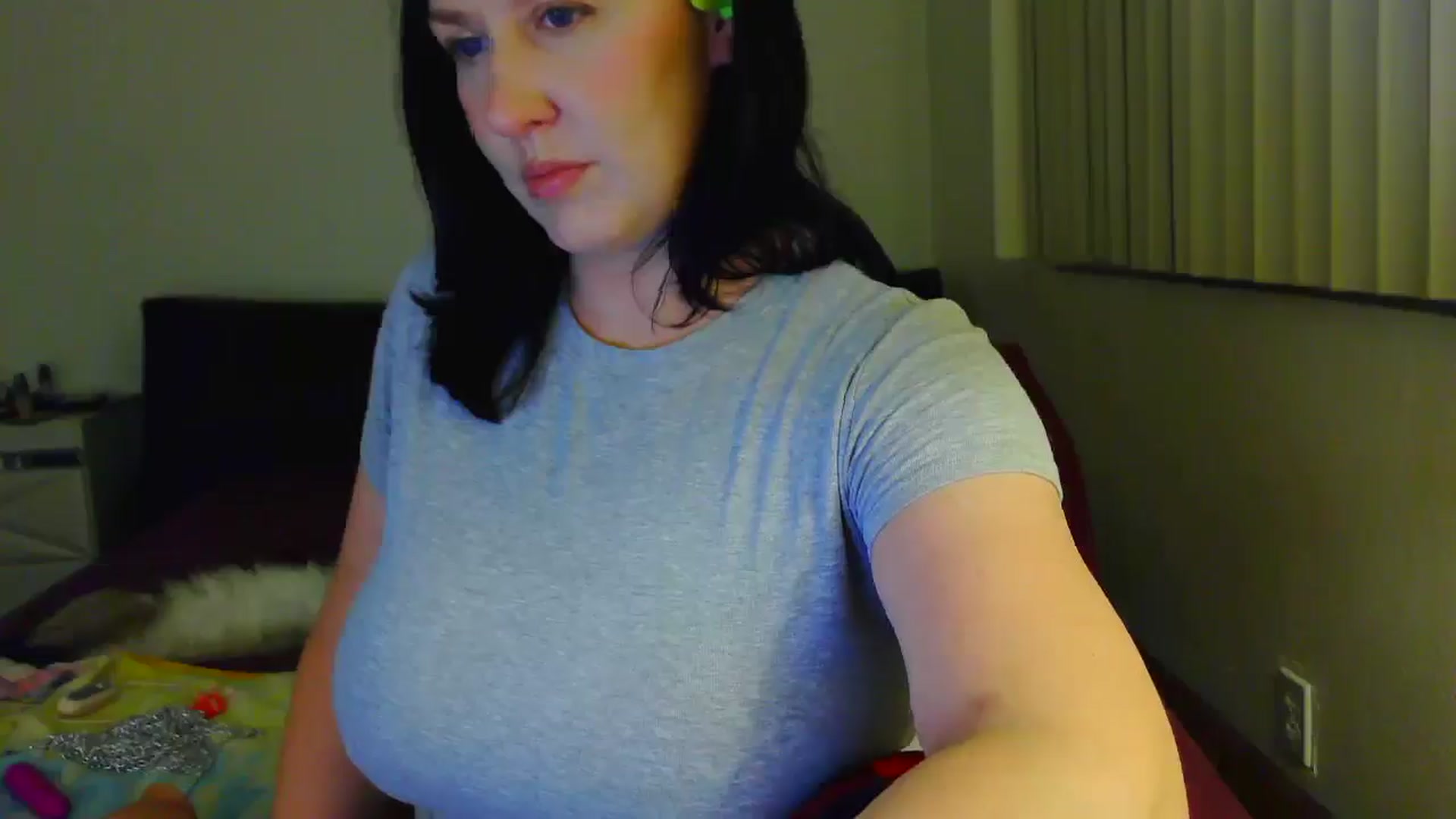 Gallery image thumbnail from RavenVidVixen's myfreecams stream on, 04/12/2025, 11:11 image 14 of 20