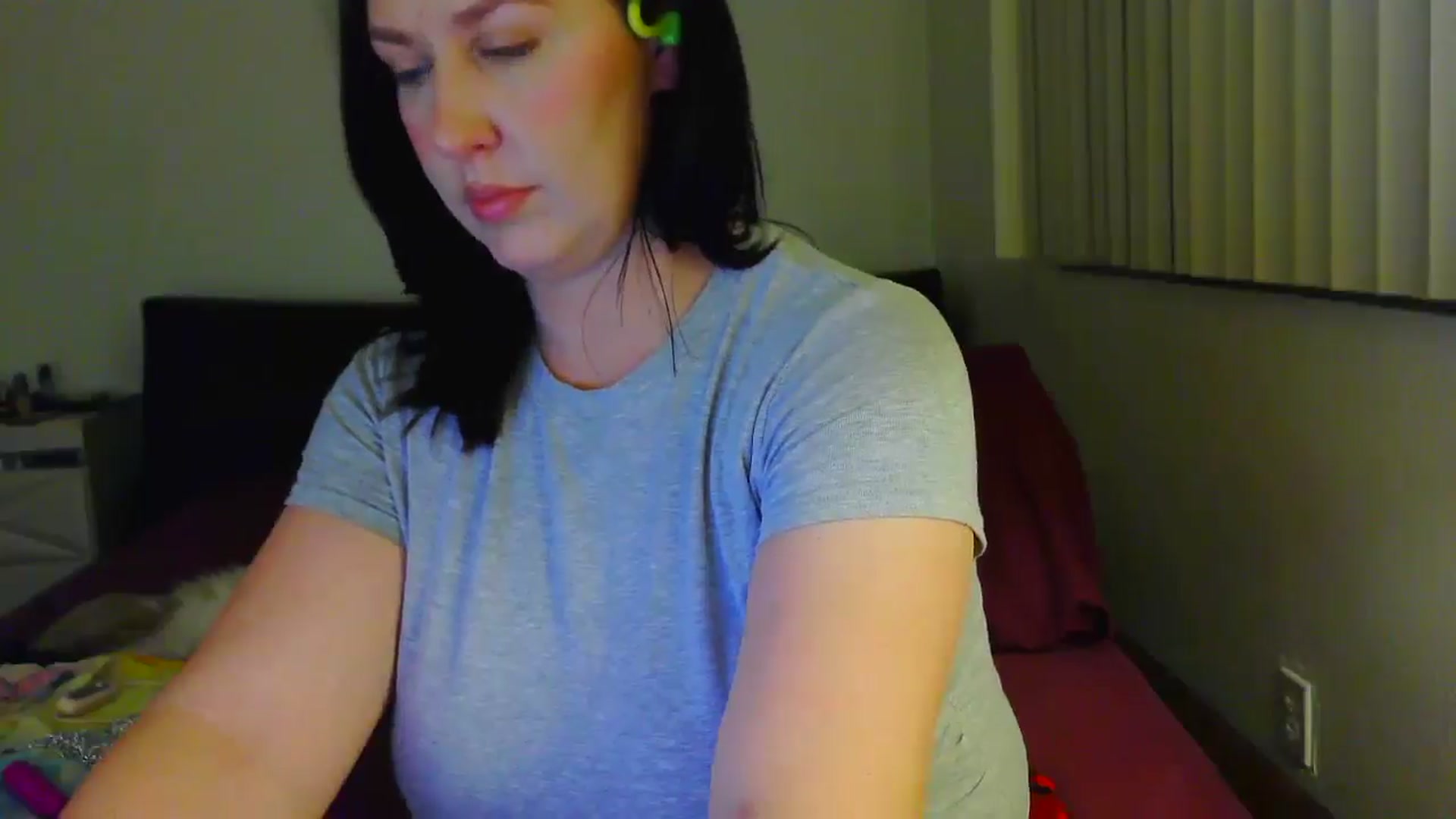 Gallery image thumbnail from RavenVidVixen's myfreecams stream on, 04/12/2025, 11:11 image 17 of 20