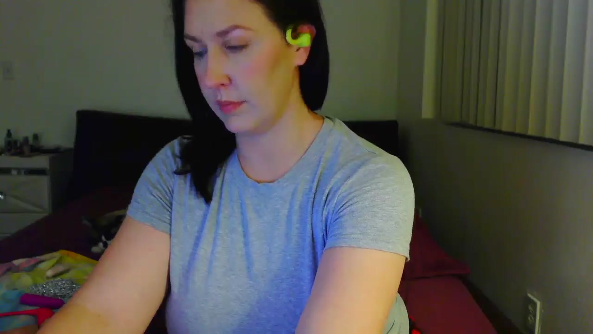 Gallery image thumbnail from RavenVidVixen's myfreecams stream on, 04/12/2025, 12:08 image 8 of 20