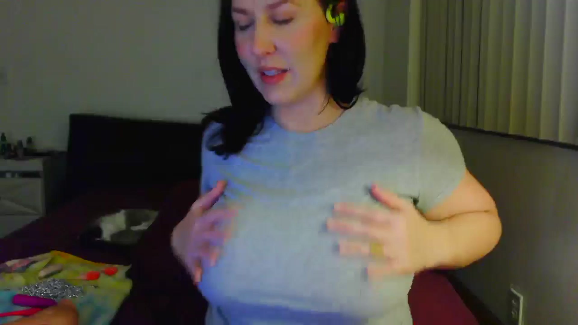 Gallery image thumbnail from RavenVidVixen's myfreecams stream on, 04/12/2025, 12:08 image 14 of 20