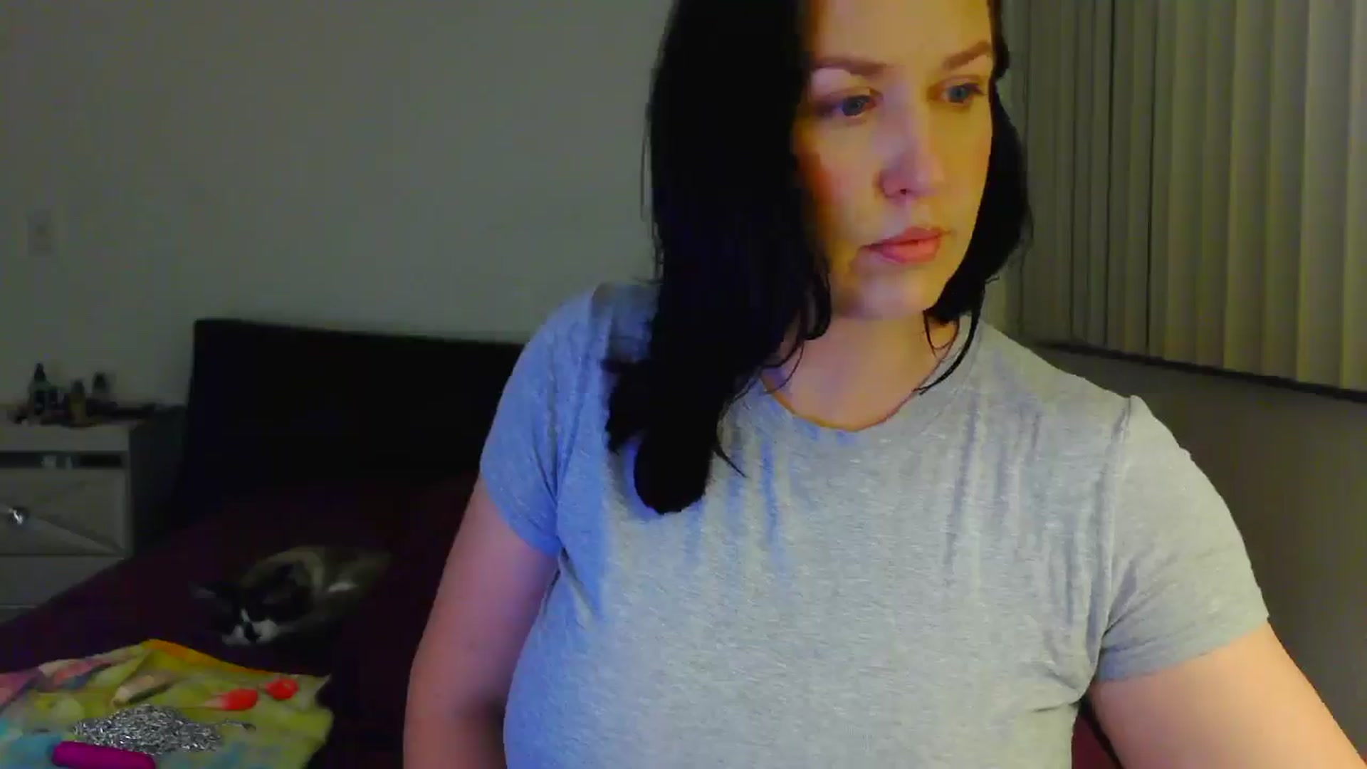 Gallery image thumbnail from RavenVidVixen's myfreecams stream on, 04/12/2025, 12:08 image 11 of 20