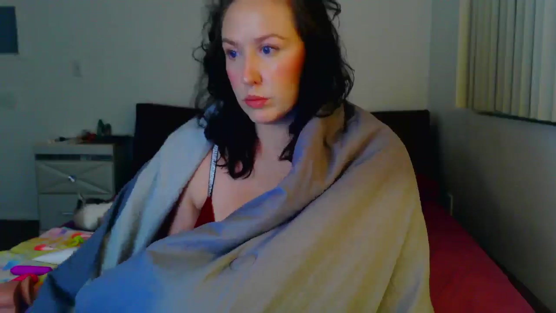 Gallery image thumbnail from RavenVidVixen's myfreecams stream on, 04/17/2025, 12:11 image 5 of 20