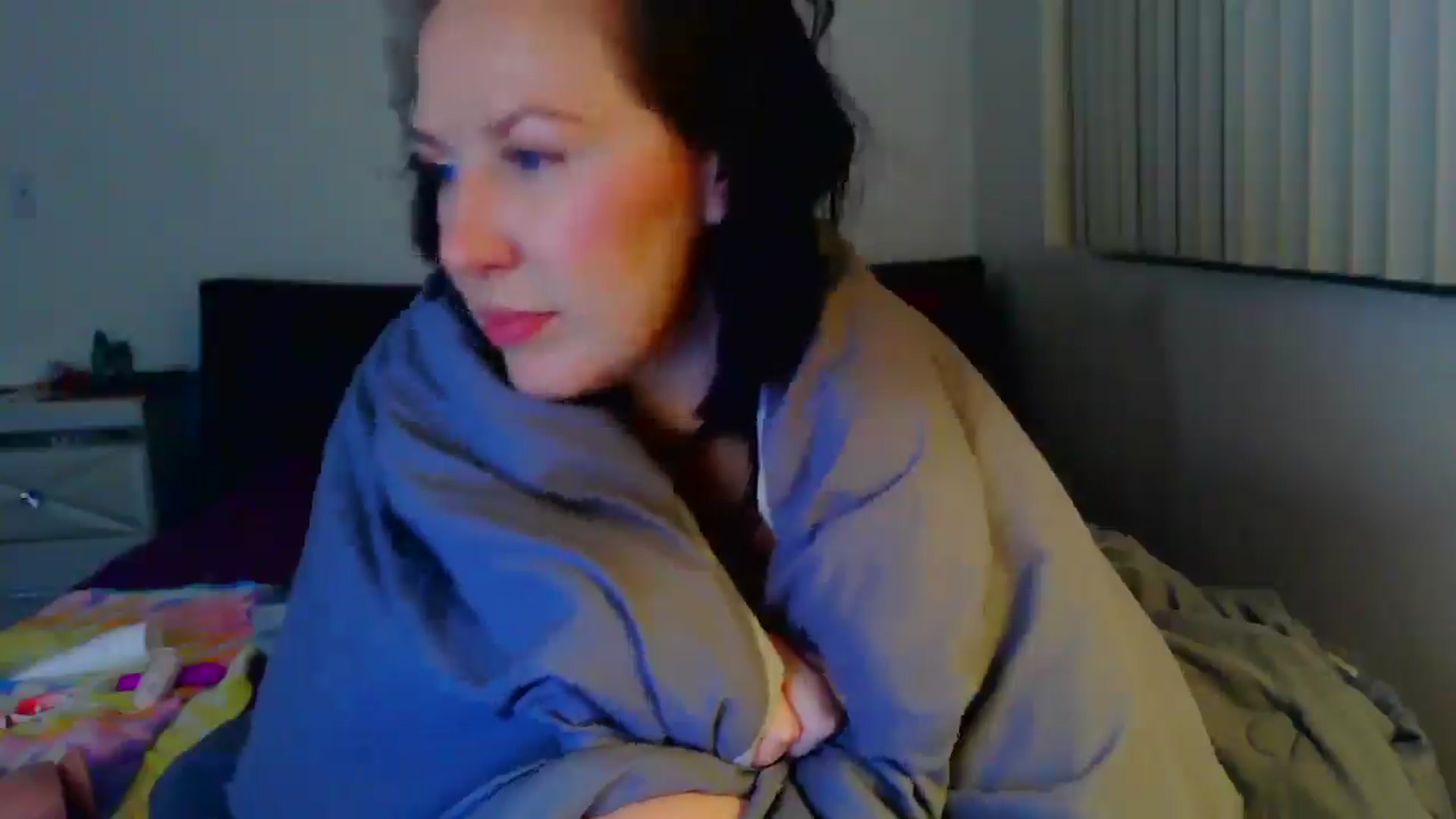 Gallery image thumbnail from RavenVidVixen's myfreecams stream on, 04/17/2025, 12:54 image 3 of 20