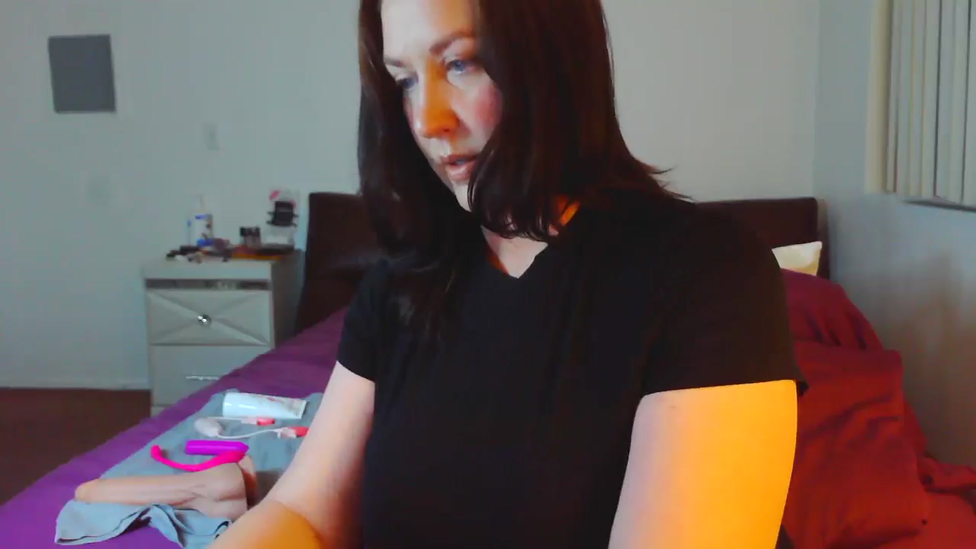 Gallery image thumbnail from RavenVidVixen's myfreecams stream on, 06/09/2025, 11:25 image 12 of 20