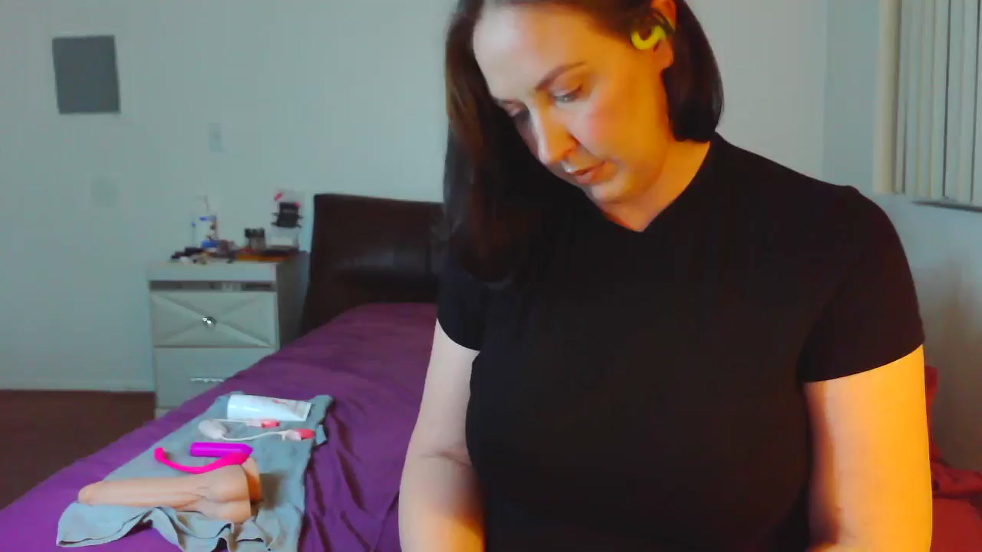 Gallery image thumbnail from RavenVidVixen's myfreecams stream on, 06/09/2025, 11:25 image 20 of 20