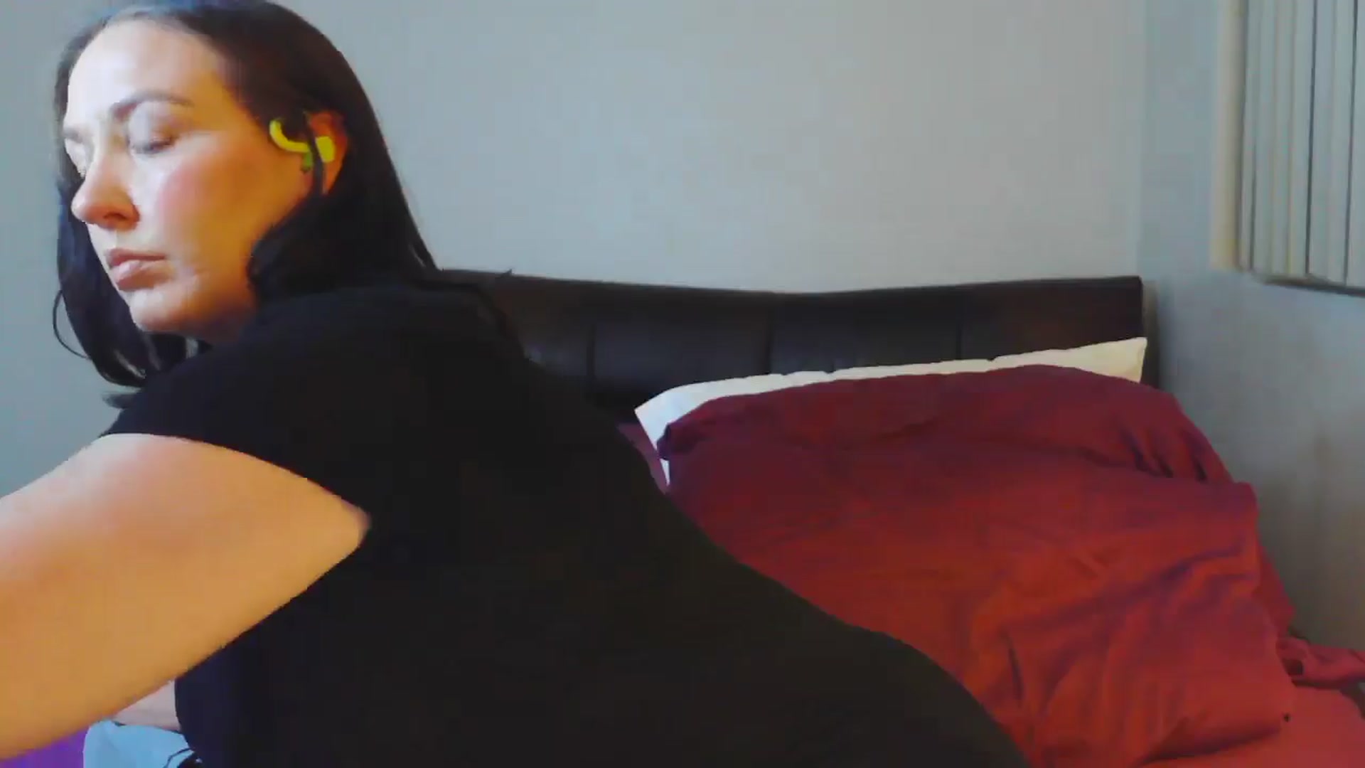 Gallery image thumbnail from RavenVidVixen's myfreecams stream on, 06/09/2025, 11:25 image 9 of 20