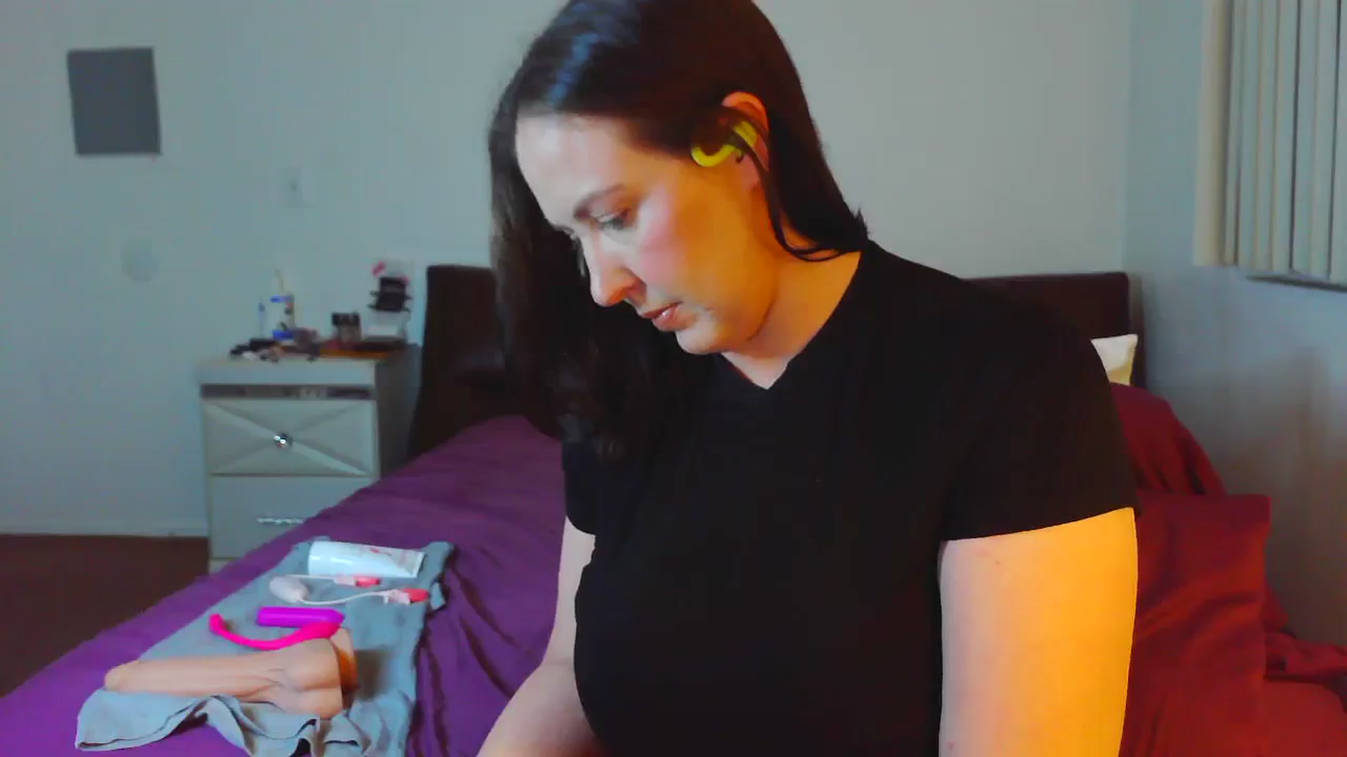 Gallery image thumbnail from RavenVidVixen's myfreecams stream on, 06/09/2025, 11:25 image 15 of 20