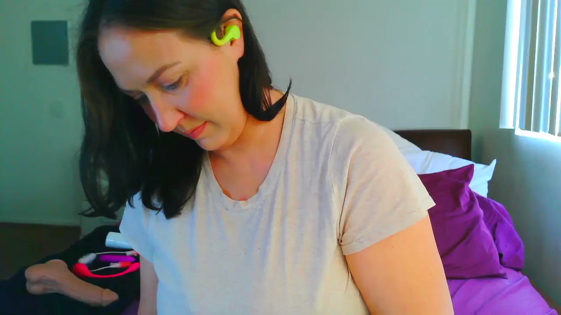 Gallery image thumbnail from RavenVidVixen's myfreecams stream on, 06/16/2025, 14:05 image 20 of 20