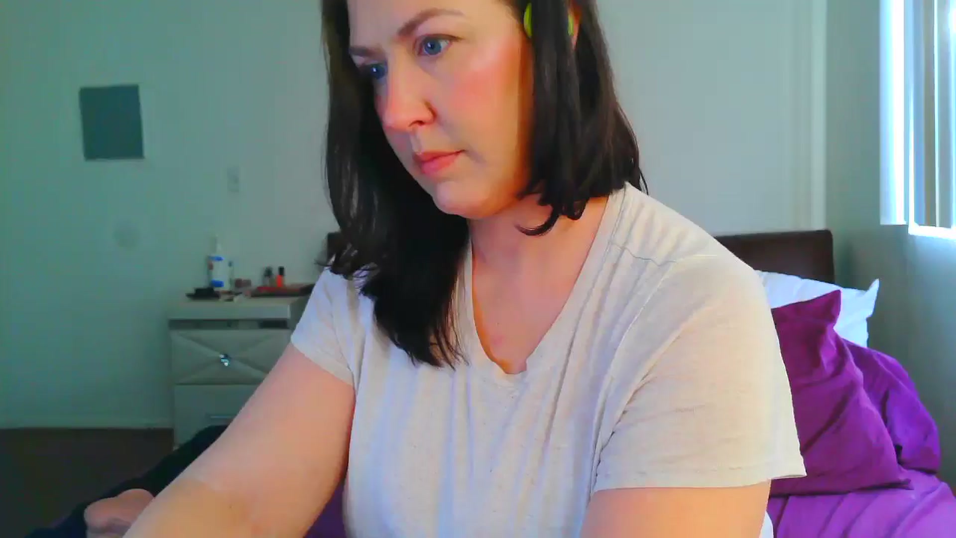 Gallery image thumbnail from RavenVidVixen's myfreecams stream on, 06/16/2025, 14:05 image 3 of 20