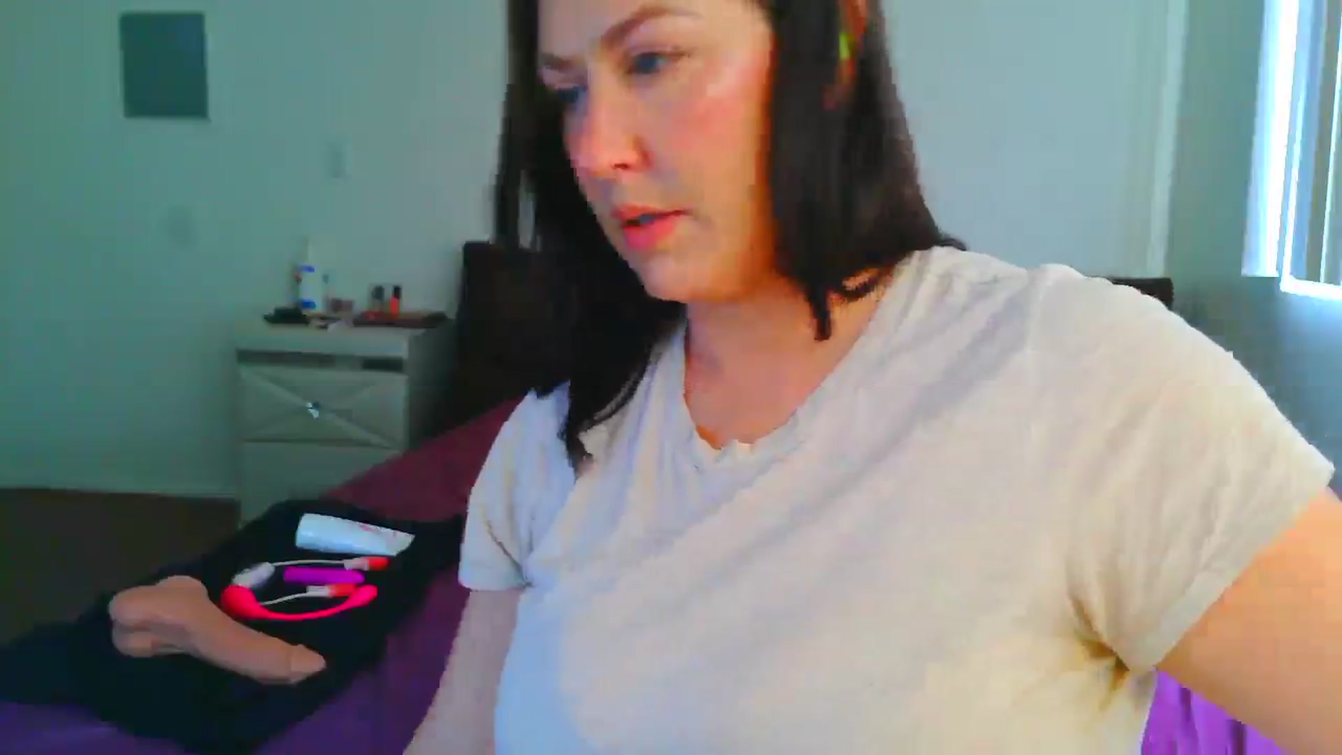 Gallery image thumbnail from RavenVidVixen's myfreecams stream on, 06/16/2025, 14:05 image 14 of 20