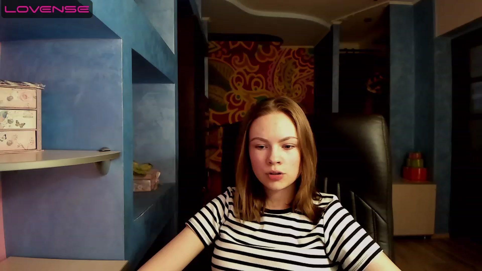 Gallery image thumbnail from Rdberrysofi's myfreecams stream on, 06/10/2023, 17:00 image 17 of 20