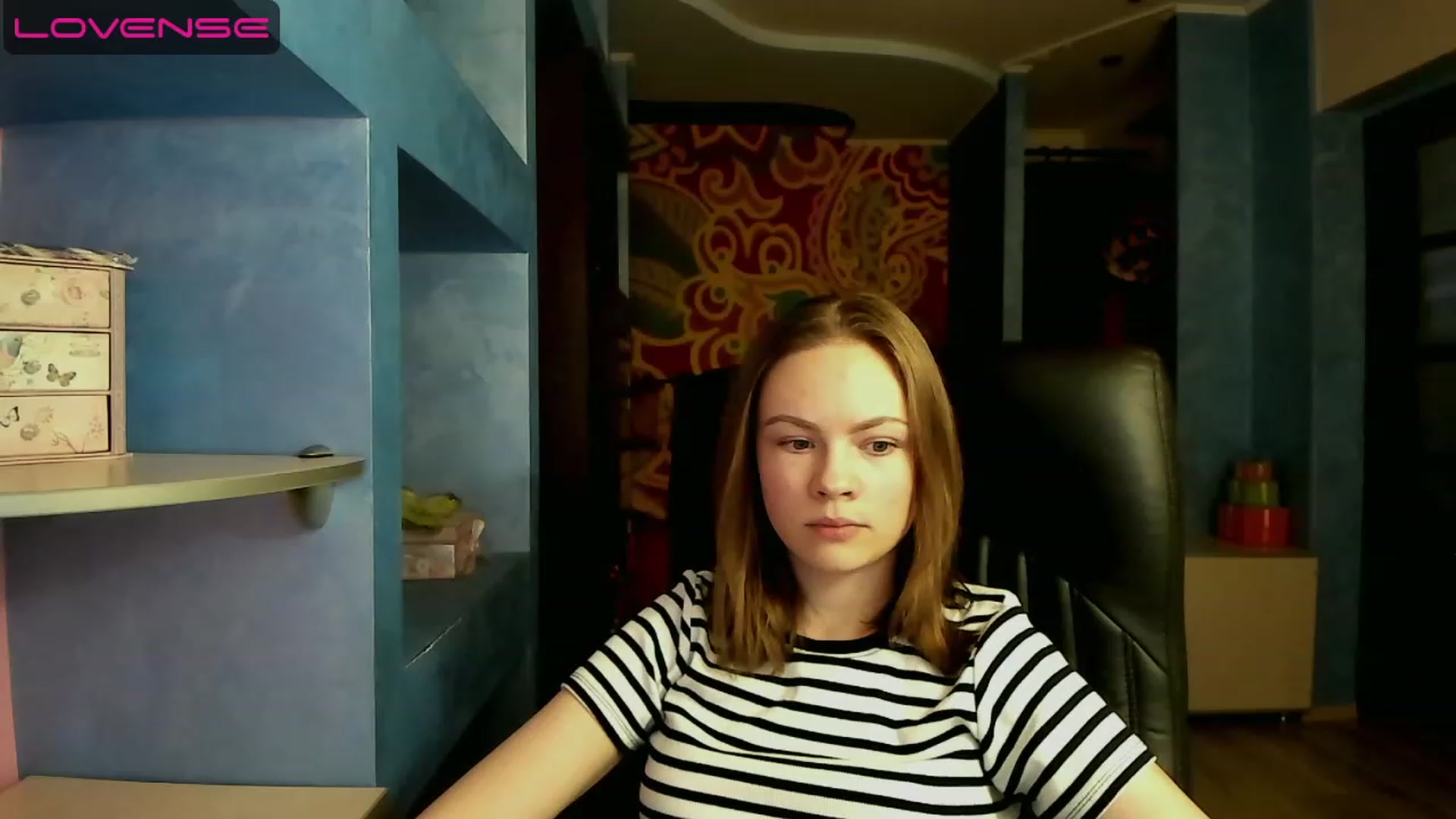Gallery image thumbnail from Rdberrysofi's myfreecams stream on, 06/10/2023, 17:00 image 16 of 20