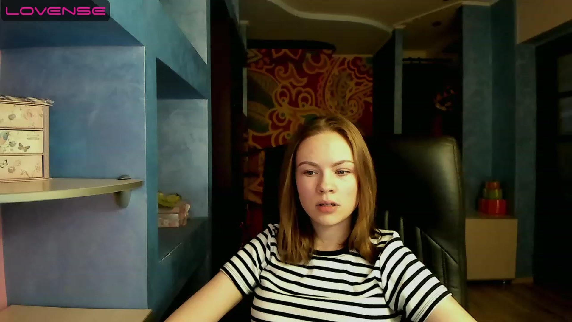 Gallery image thumbnail from Rdberrysofi's myfreecams stream on, 06/10/2023, 17:00 image 15 of 20