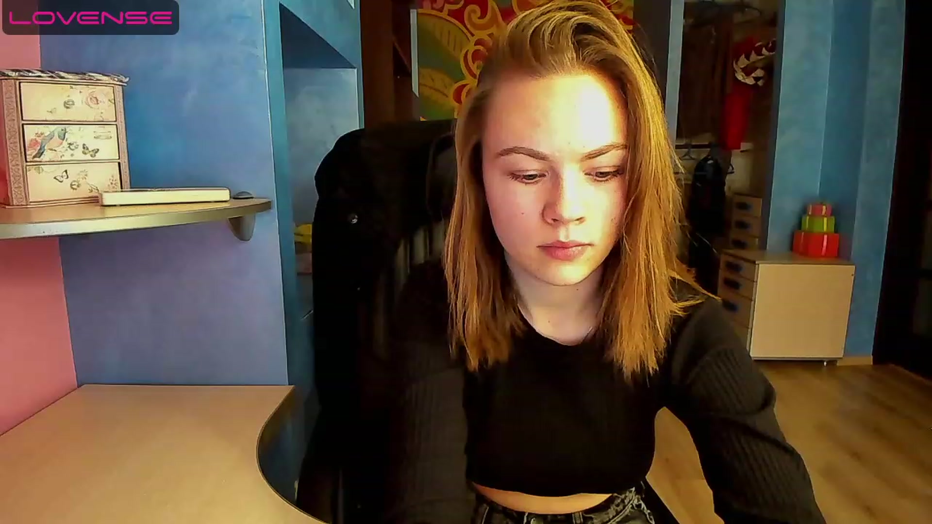 Gallery image thumbnail from Rdberrysofi's myfreecams stream on, 06/11/2023, 12:23 image 10 of 20