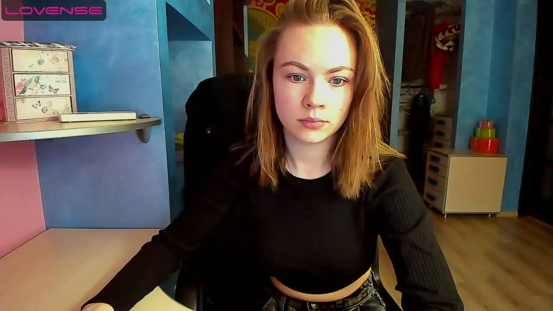 Gallery image thumbnail from Rdberrysofi's myfreecams stream on, 06/11/2023, 12:23 image 4 of 20