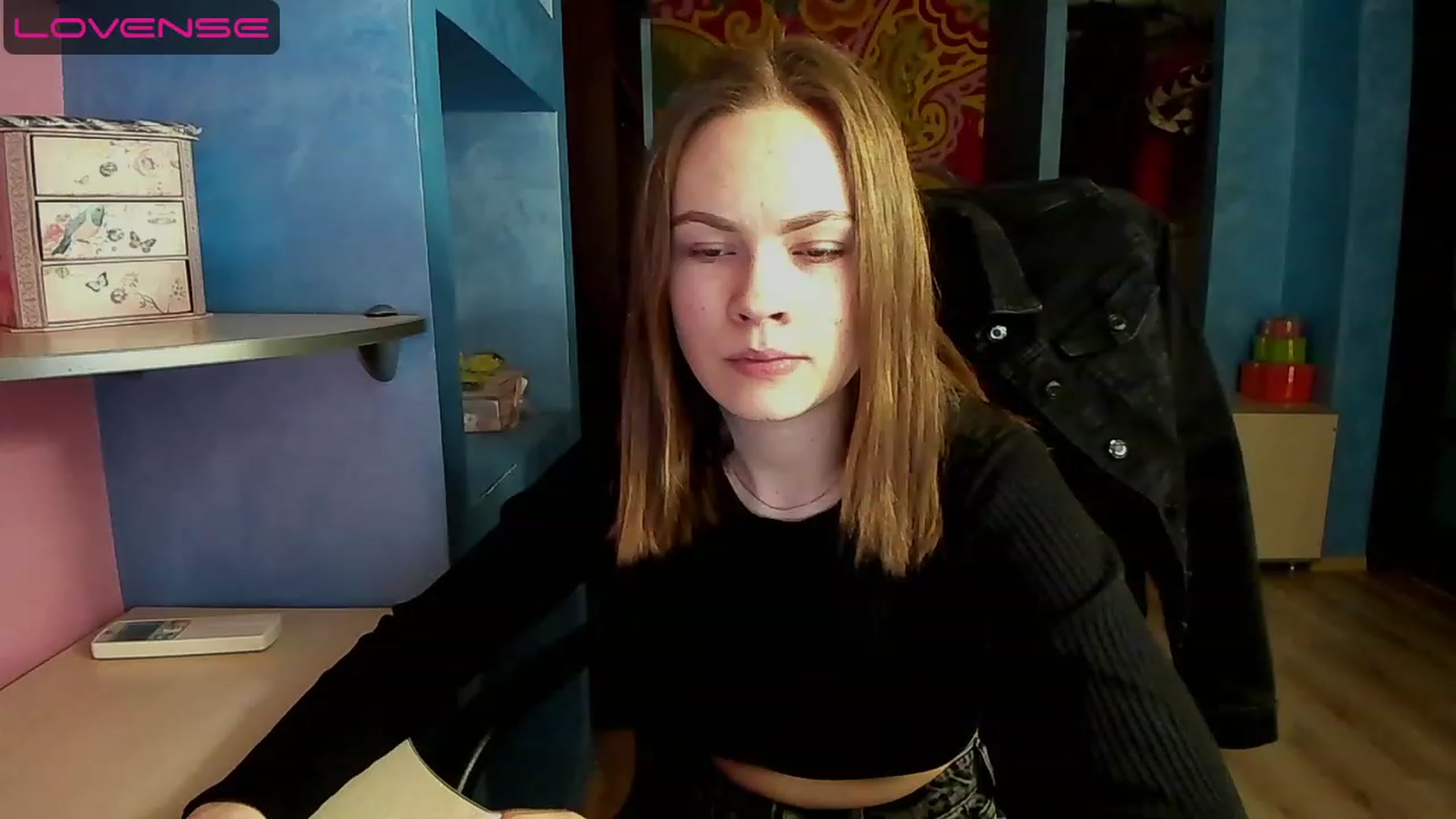 Gallery image thumbnail from Rdberrysofi's myfreecams stream on, 06/11/2023, 16:40 image 12 of 20