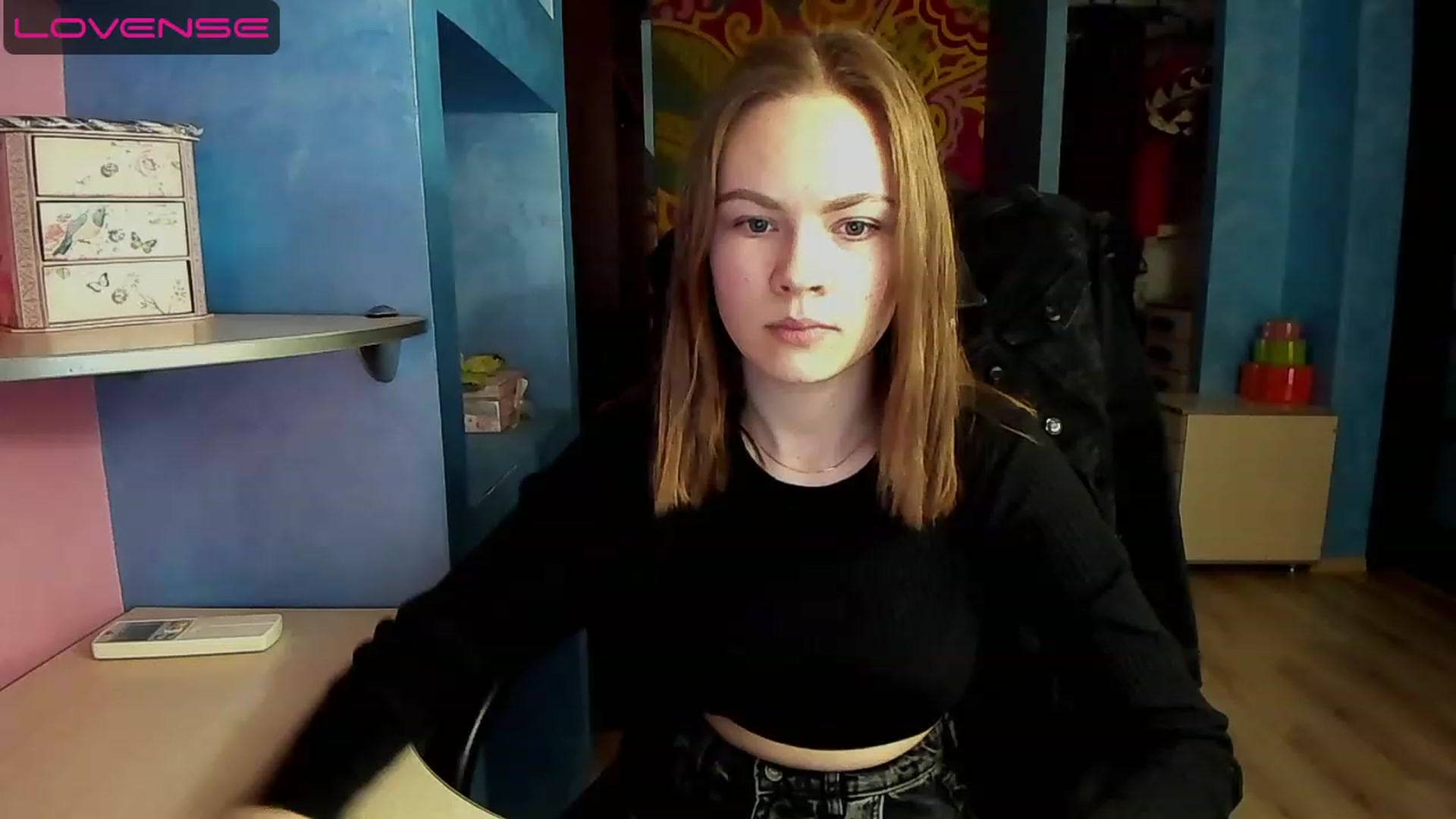 Gallery image thumbnail from Rdberrysofi's myfreecams stream on, 06/11/2023, 16:40 image 10 of 20