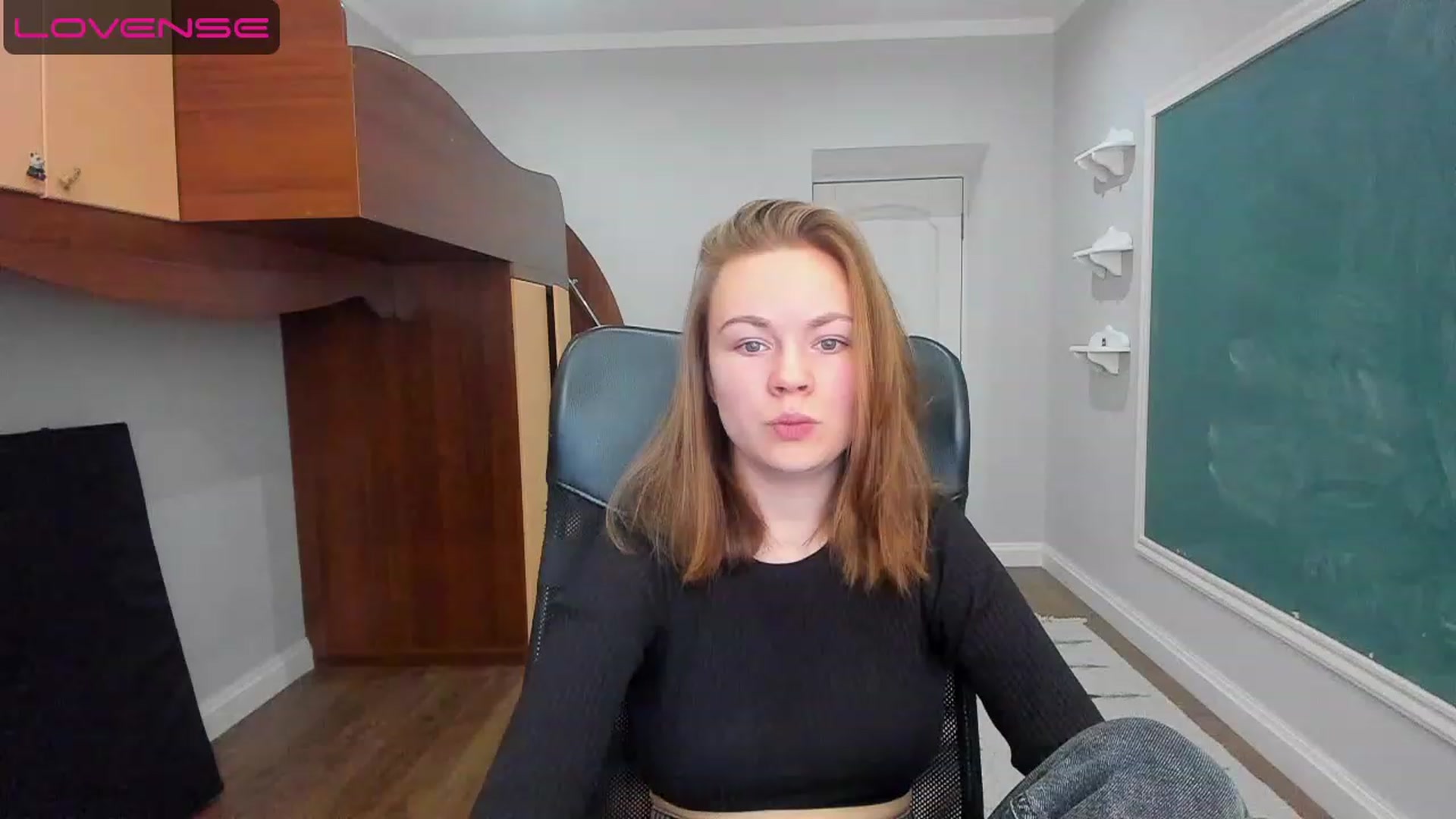 Gallery image thumbnail from Rdberrysofi's myfreecams stream on, 06/12/2023, 12:29 image 12 of 20