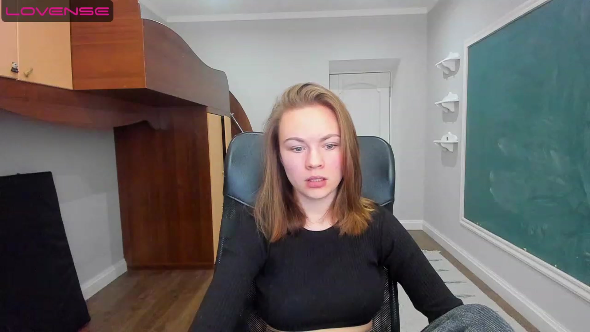 Gallery image thumbnail from Rdberrysofi's myfreecams stream on, 06/12/2023, 12:29 image 17 of 20