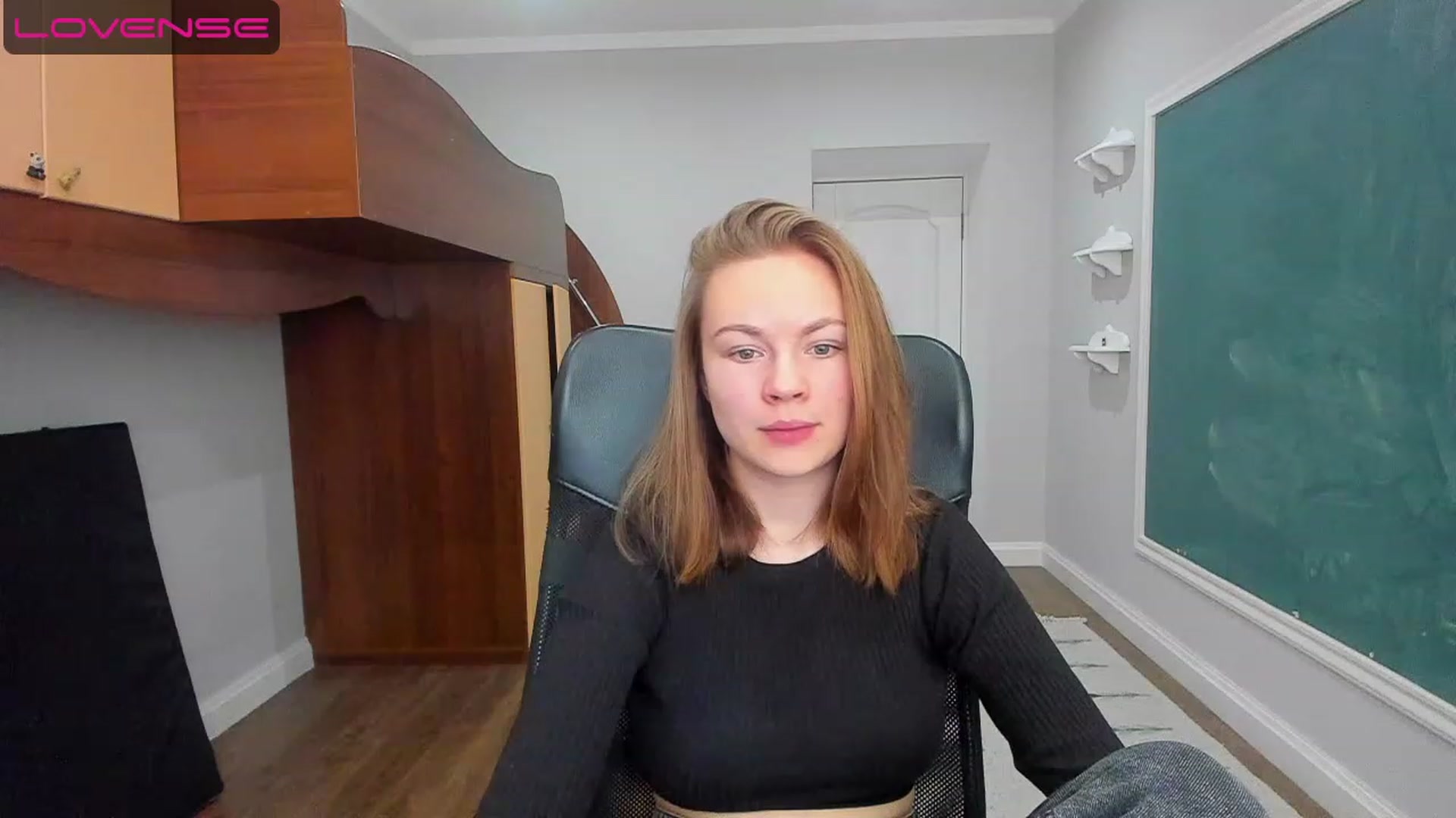 Gallery image thumbnail from Rdberrysofi's myfreecams stream on, 06/12/2023, 12:29 image 14 of 20