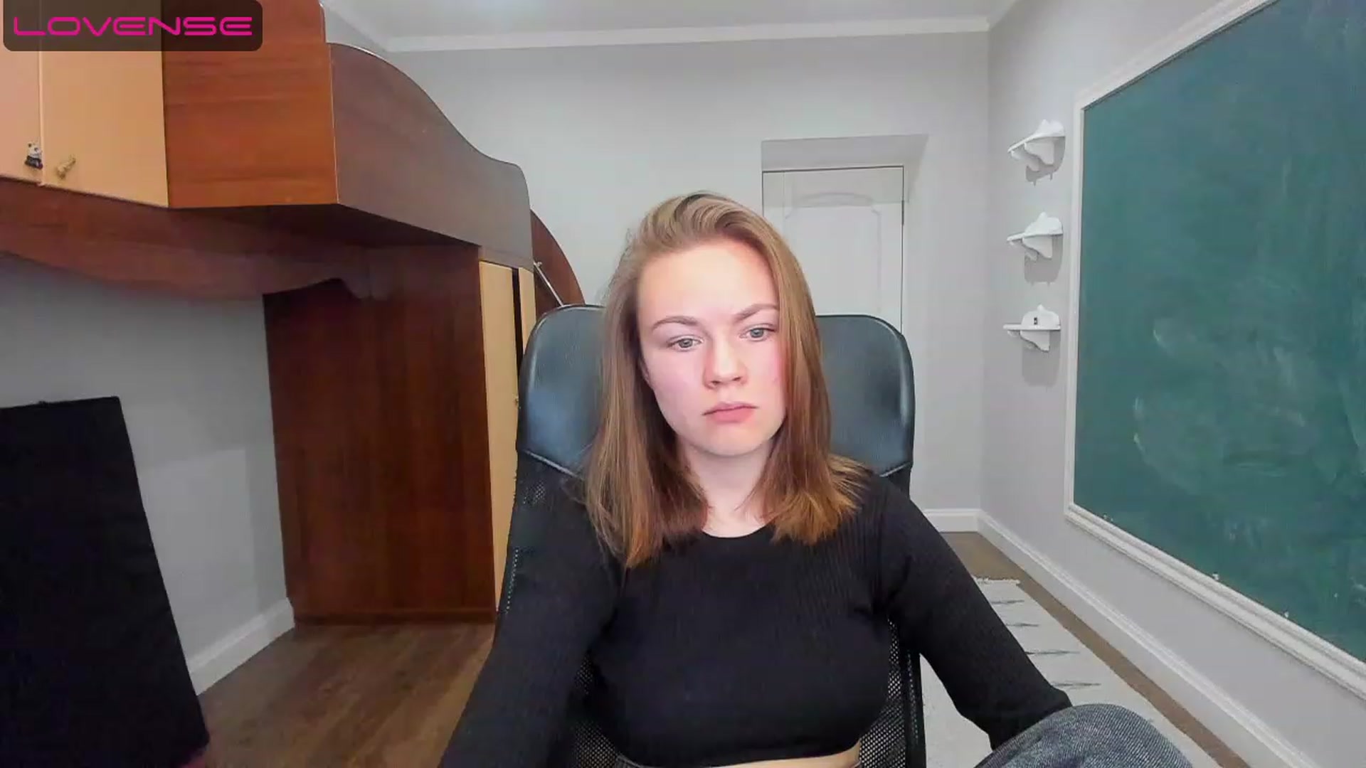 Gallery image thumbnail from Rdberrysofi's myfreecams stream on, 06/12/2023, 12:29 image 18 of 20