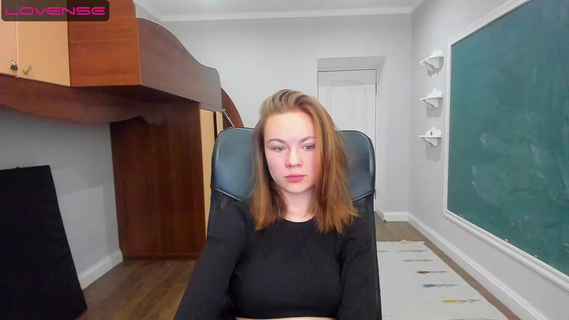 Gallery image thumbnail from Rdberrysofi's myfreecams stream on, 06/12/2023, 12:29 image 6 of 20