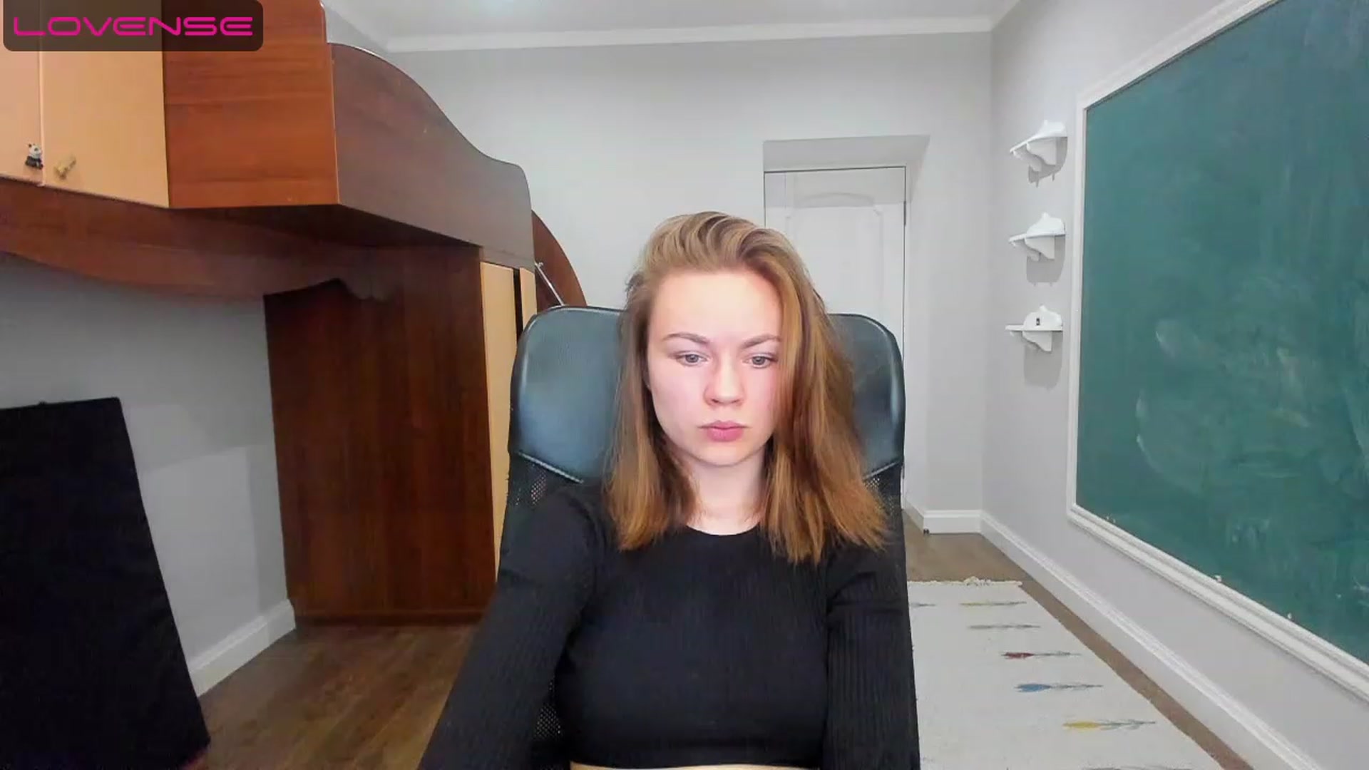 Gallery image thumbnail from Rdberrysofi's myfreecams stream on, 06/12/2023, 12:29 image 3 of 20