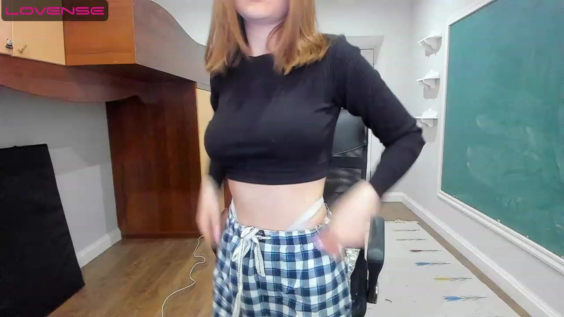 Gallery image thumbnail from Rdberrysofi's myfreecams stream on, 06/12/2023, 14:36 image 7 of 20