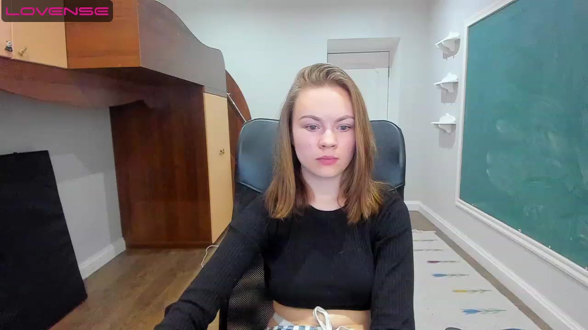 Gallery image thumbnail from Rdberrysofi's myfreecams stream on, 06/12/2023, 14:36 image 14 of 20