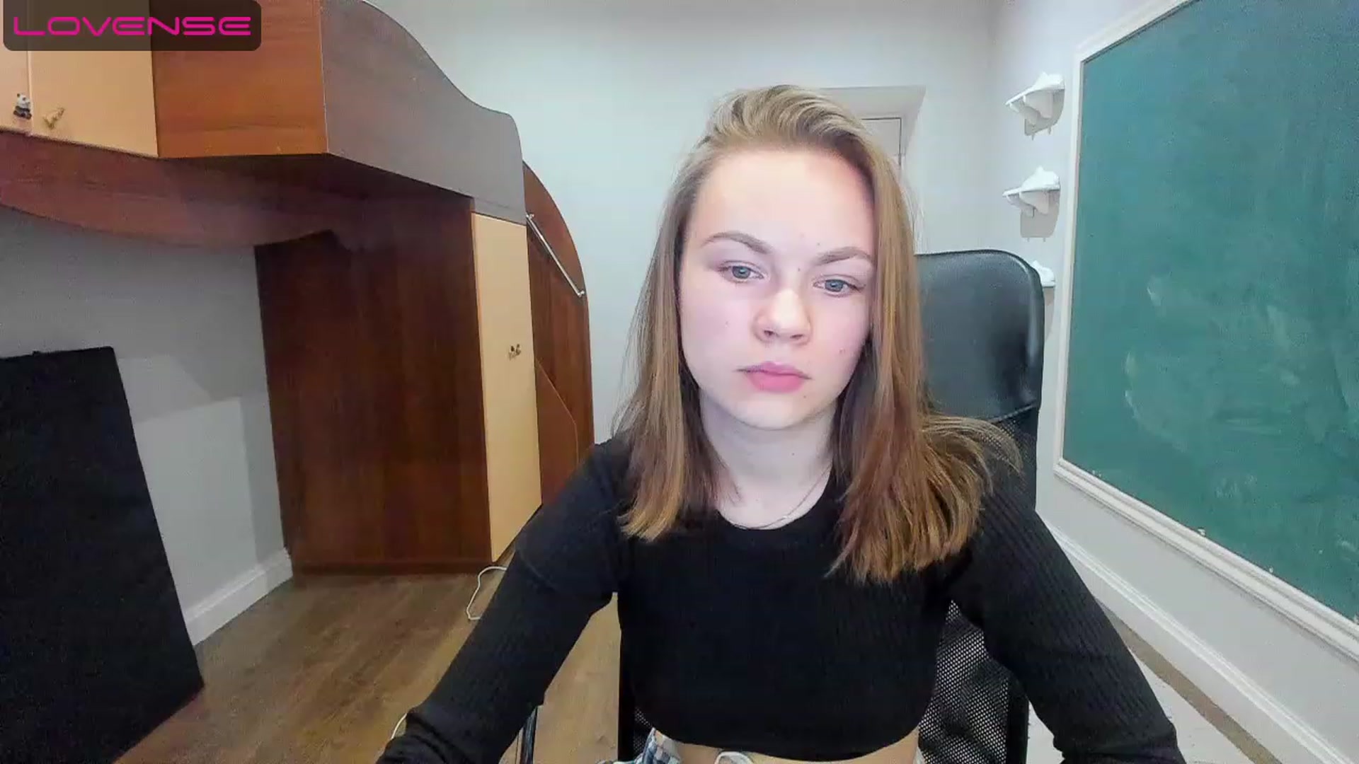Gallery image thumbnail from Rdberrysofi's myfreecams stream on, 06/12/2023, 15:06 image 8 of 20