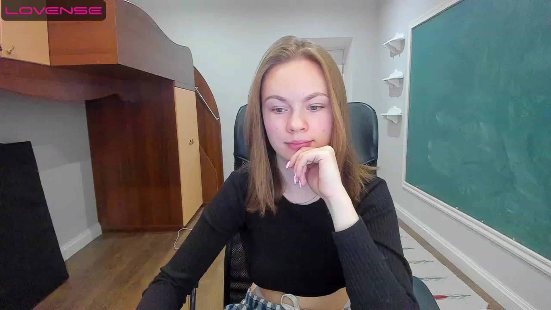Gallery image thumbnail from Rdberrysofi's myfreecams stream on, 06/12/2023, 15:06 image 20 of 20