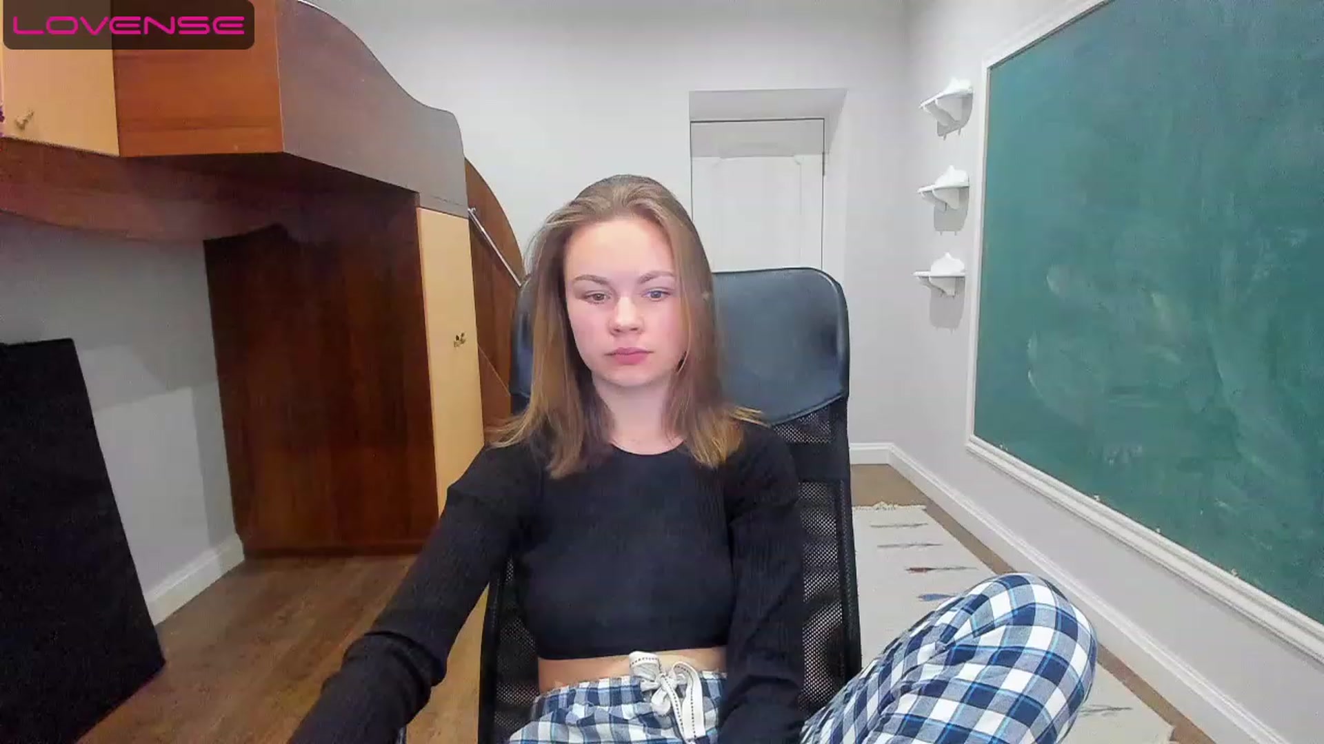 Gallery image thumbnail from Rdberrysofi's myfreecams stream on, 06/12/2023, 16:02 image 10 of 20