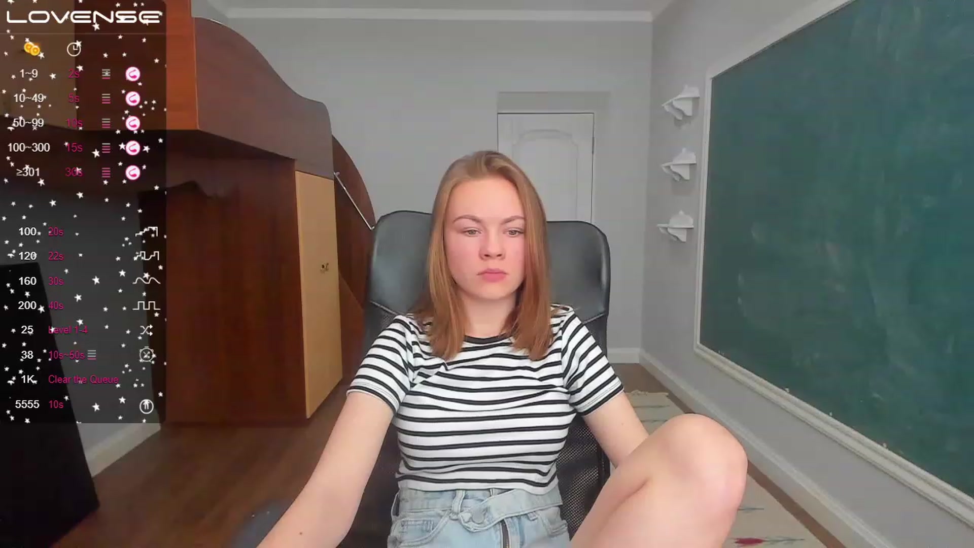 Gallery image thumbnail from Rdberrysofi's myfreecams stream on, 06/13/2023, 13:45 image 6 of 20