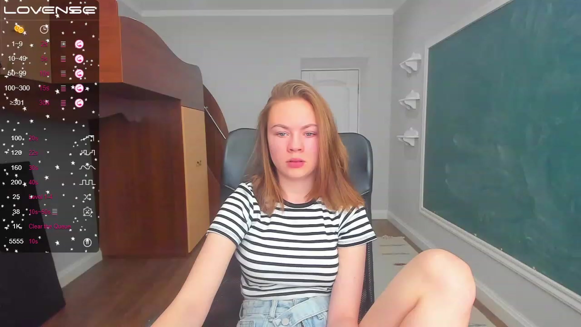 Gallery image thumbnail from Rdberrysofi's myfreecams stream on, 06/13/2023, 13:45 image 1 of 20